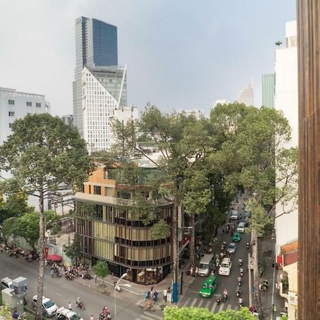 ทริปเปิล อี โฮเต็ล แอนด์ คุยซีน Hotel โฮจิมินห์ซิตี้ ภายนอก รูปภาพ