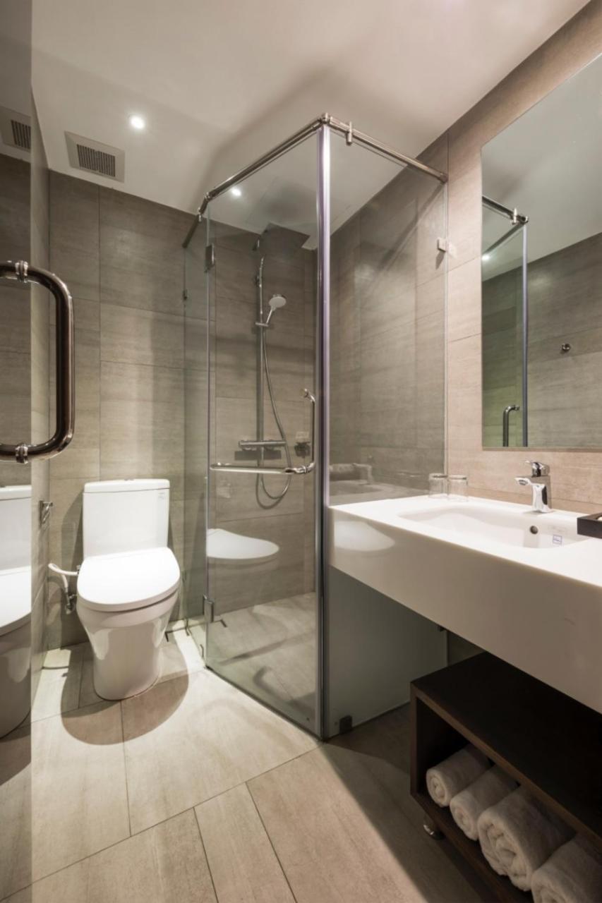 ทริปเปิล อี โฮเต็ล แอนด์ คุยซีน Hotel โฮจิมินห์ซิตี้ ภายนอก รูปภาพ
