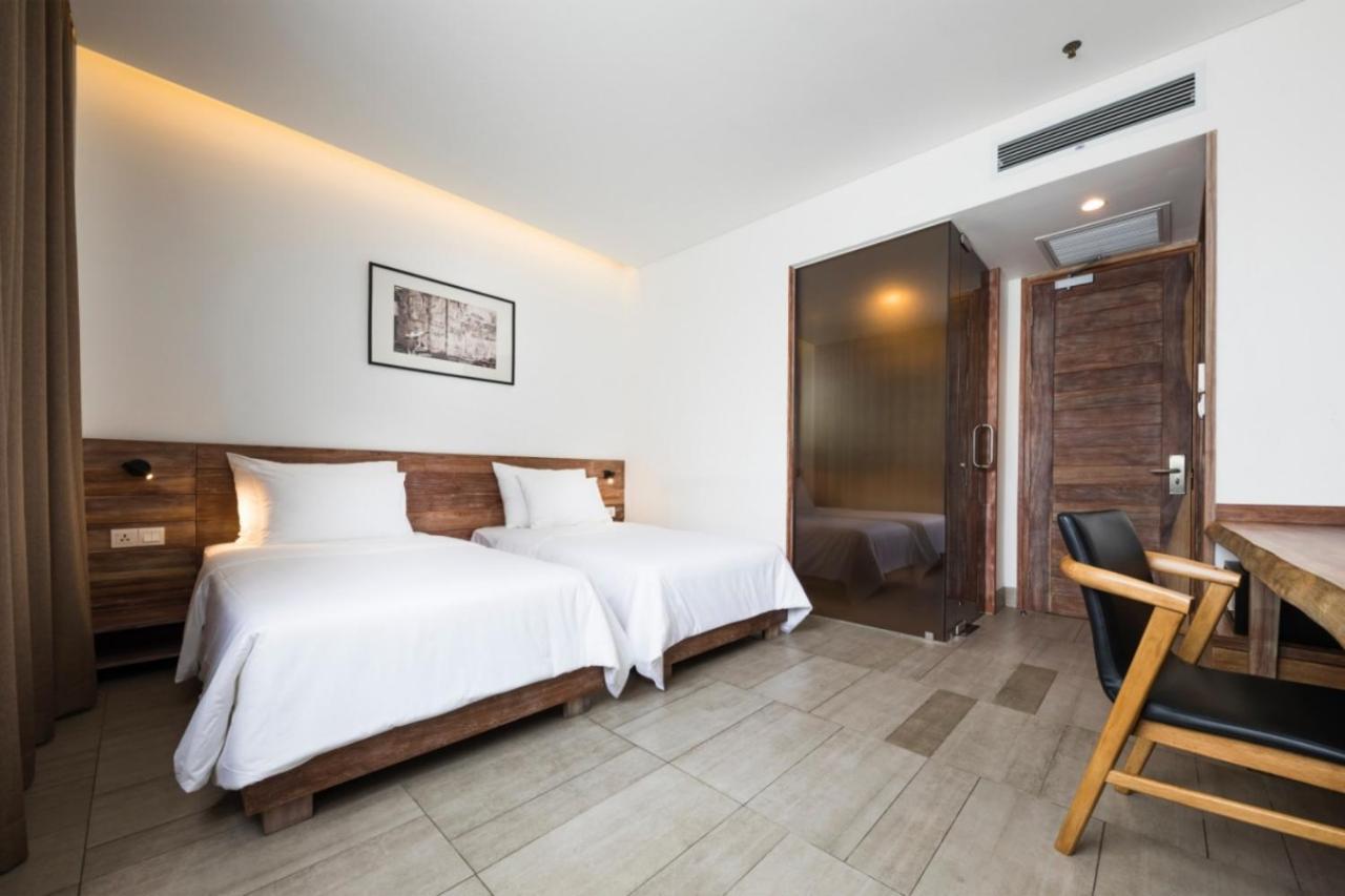 ทริปเปิล อี โฮเต็ล แอนด์ คุยซีน Hotel โฮจิมินห์ซิตี้ ภายนอก รูปภาพ