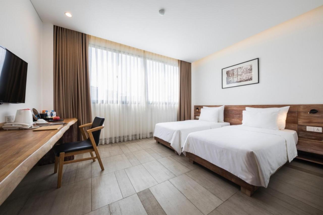 ทริปเปิล อี โฮเต็ล แอนด์ คุยซีน Hotel โฮจิมินห์ซิตี้ ภายนอก รูปภาพ