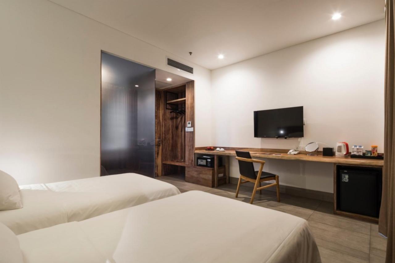 ทริปเปิล อี โฮเต็ล แอนด์ คุยซีน Hotel โฮจิมินห์ซิตี้ ภายนอก รูปภาพ
