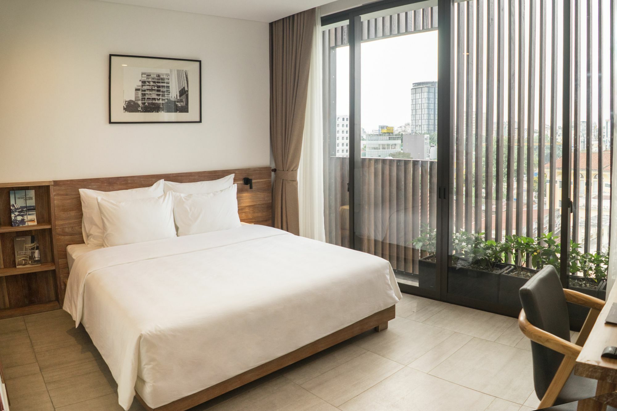 ทริปเปิล อี โฮเต็ล แอนด์ คุยซีน Hotel โฮจิมินห์ซิตี้ ภายนอก รูปภาพ
