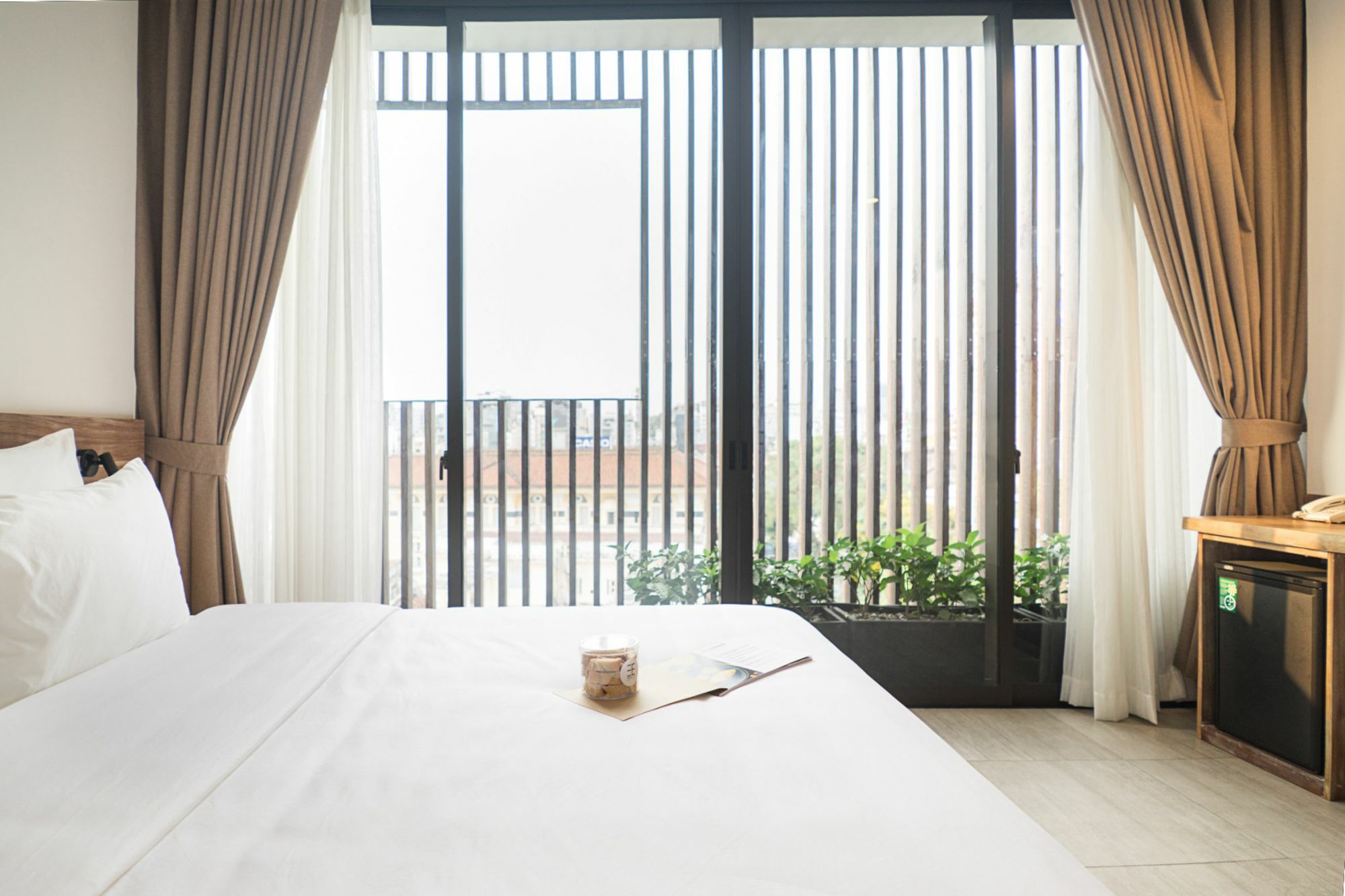 ทริปเปิล อี โฮเต็ล แอนด์ คุยซีน Hotel โฮจิมินห์ซิตี้ ภายนอก รูปภาพ