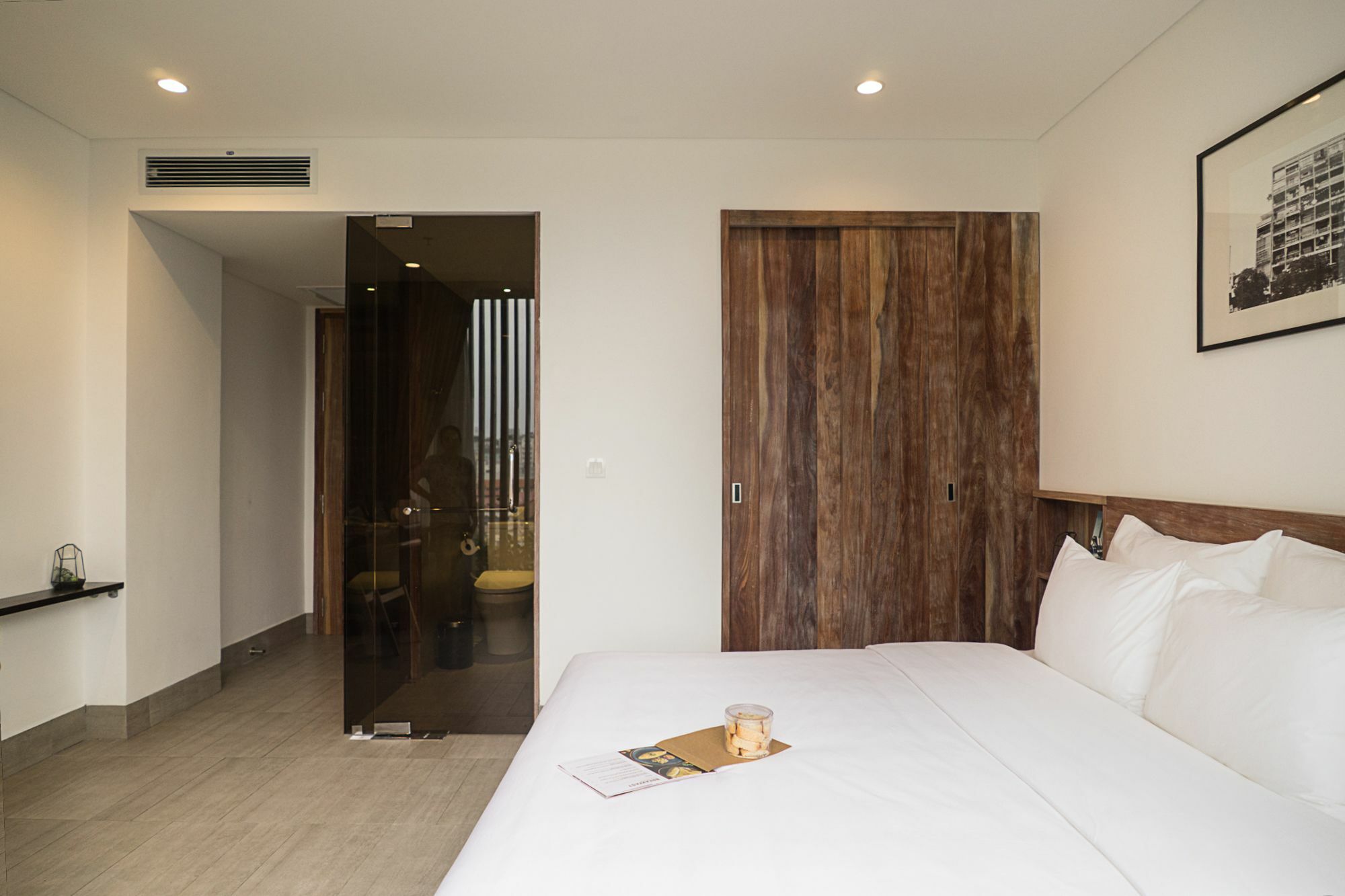 ทริปเปิล อี โฮเต็ล แอนด์ คุยซีน Hotel โฮจิมินห์ซิตี้ ภายนอก รูปภาพ