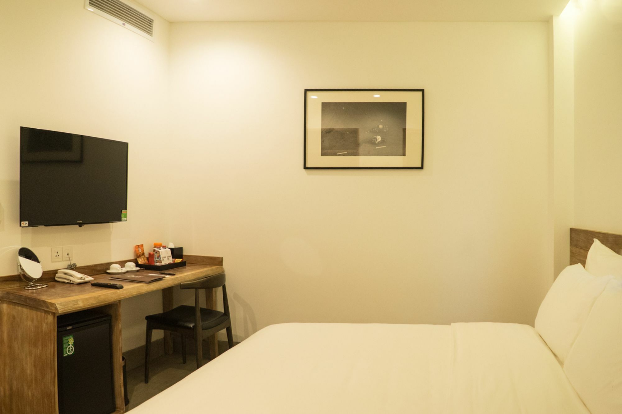 ทริปเปิล อี โฮเต็ล แอนด์ คุยซีน Hotel โฮจิมินห์ซิตี้ ภายนอก รูปภาพ